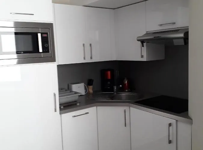 Floreva Apartament *