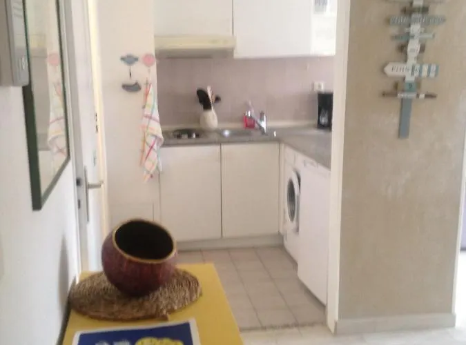 Apartament Floreva *