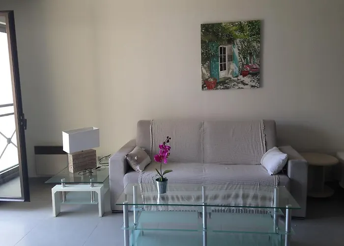 Apartament Floreva *