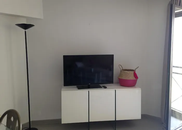 Apartament Floreva *