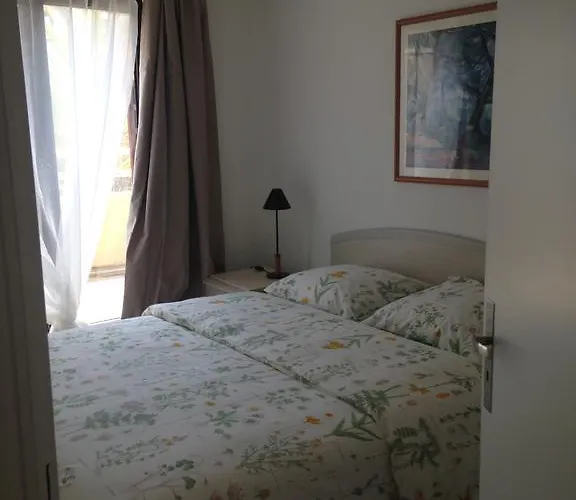 Apartament Floreva *